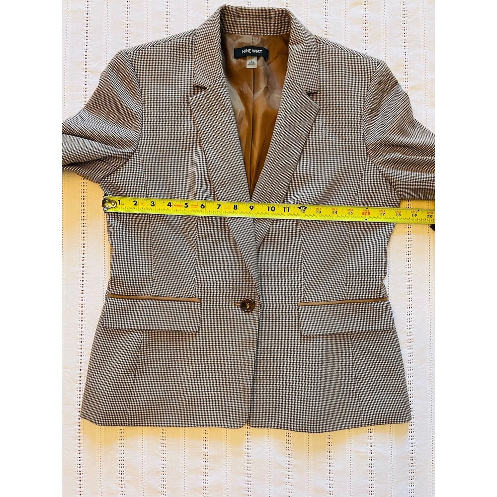 Nine West Houndstooth Blazer. Size 6. Suede Elbow Patches. Heritage. Classic. - Picture 12 of 14